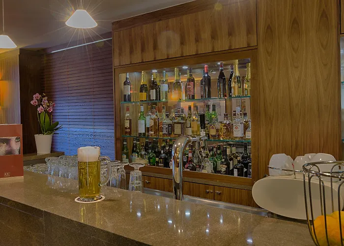 哈拉斯k+k酒店 酒店 4*