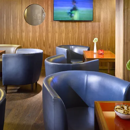 K+k Am Harras Szálloda