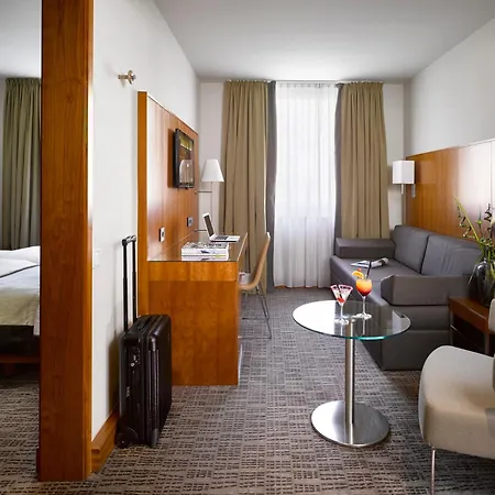 K+k Am Harras Szálloda München