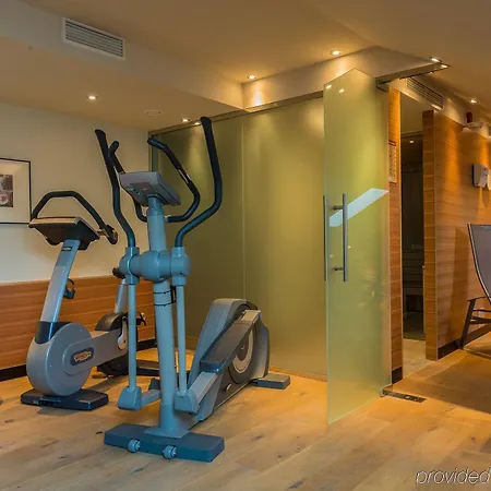 K+k Am Harras Szálloda 4*